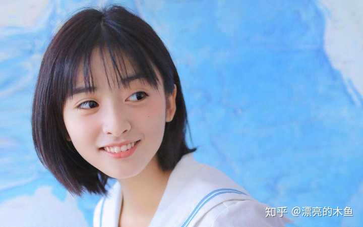 女人下巴尖面相_下巴尖女人命运_下巴尖的女人没福气